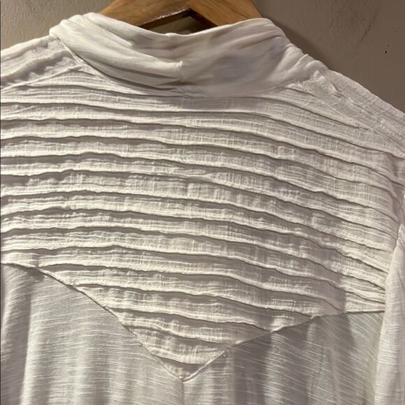 Free People White Flowing Blouse - Picture 10 of 12